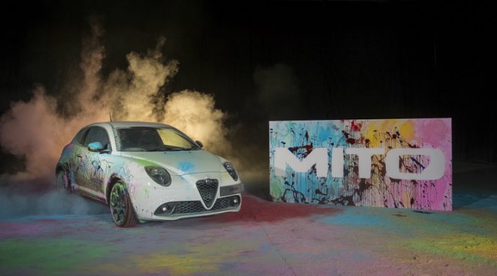 Хэтчбек Alfa Romeo MiTo нарисовал картину